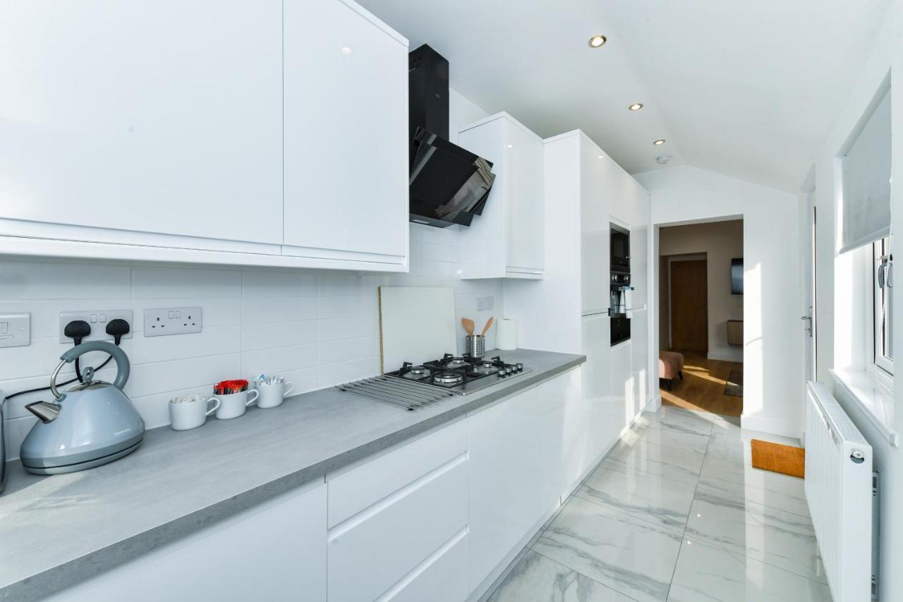 Apartment Claude House - Charming 4bedroom Nottingham