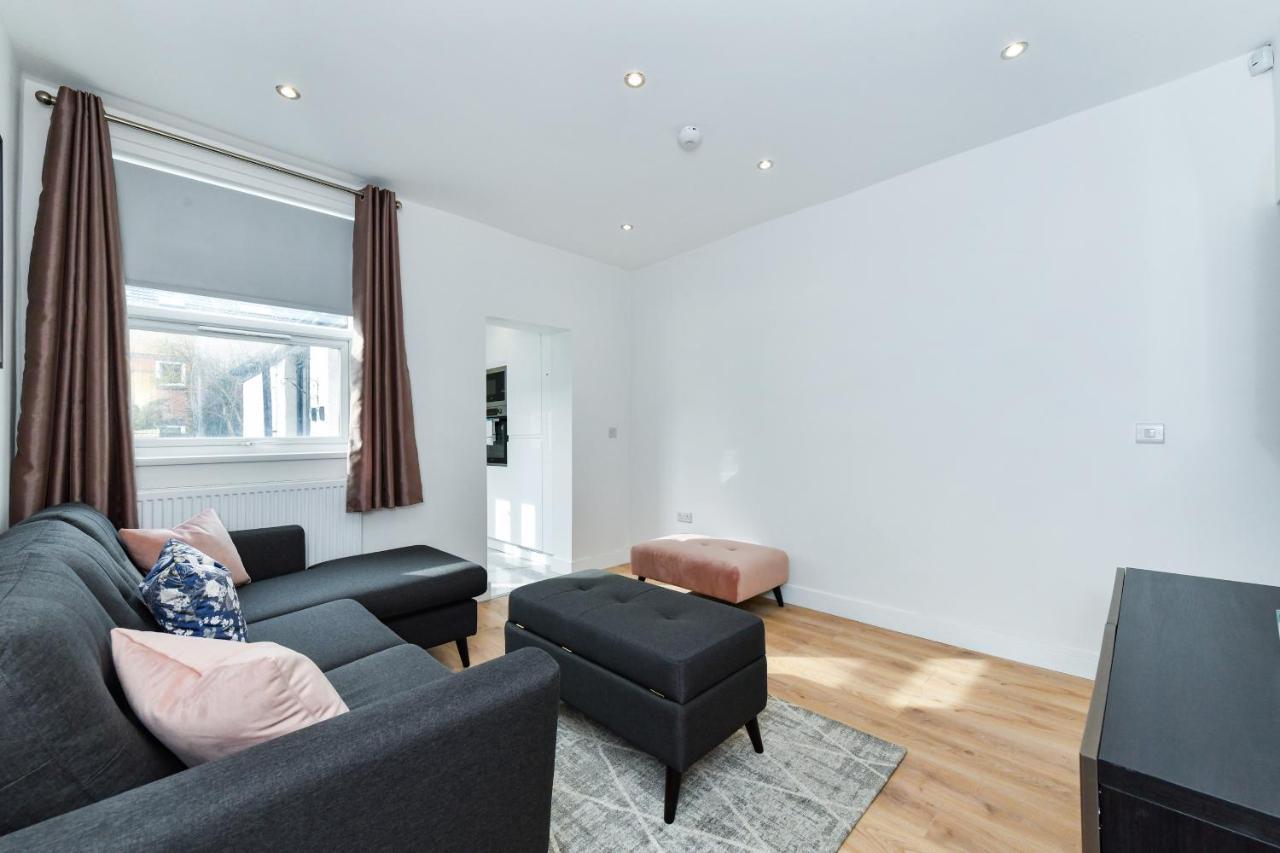 Apartment Claude House - Charming 4bedroom Nottingham